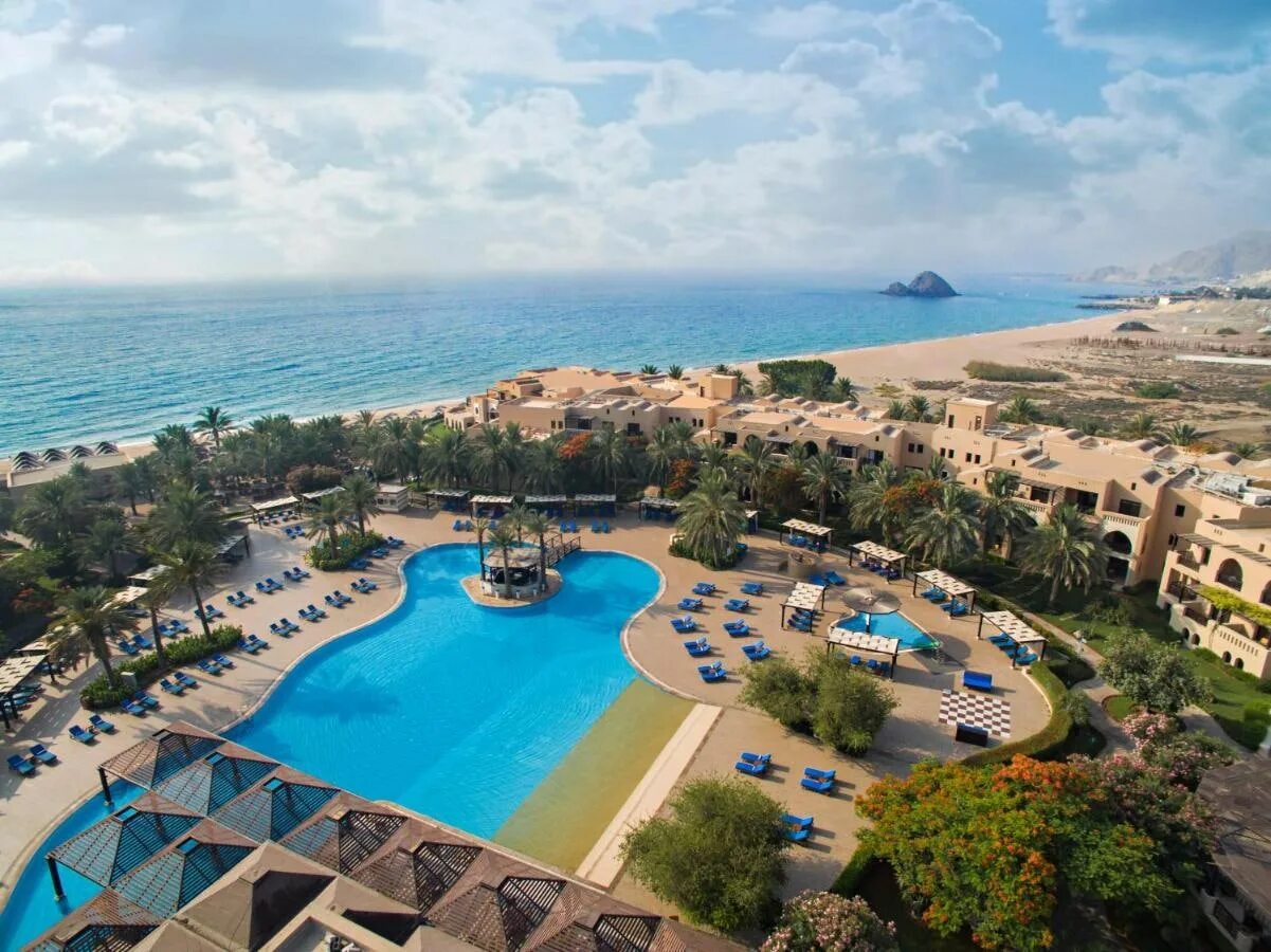 Отель Miramar al Aqah Beach Resort 5*. Дубай Мирамар Фуджейра. Фуджейра Мирамар 5. Мирамар Аль ака Бич Резорт Фуджейра.