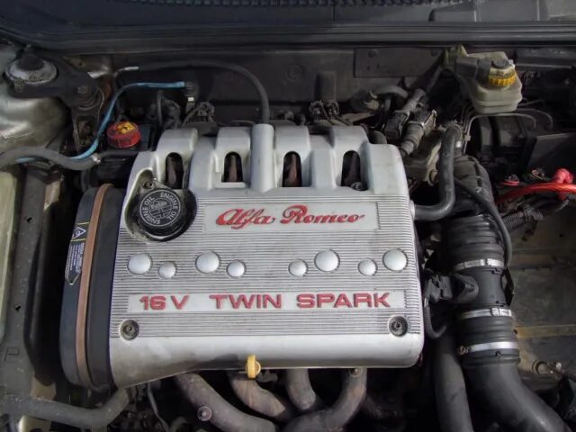 Альфа ромео твин спарк. Alfa Romeo 164 2.0 Twin Spark. Alfa Romeo 155 2.0 Twin Spark. Альфа Ромео 164 Твин Спарк. Alfa Romeo 147 2.0 Twin Spark 2001.
