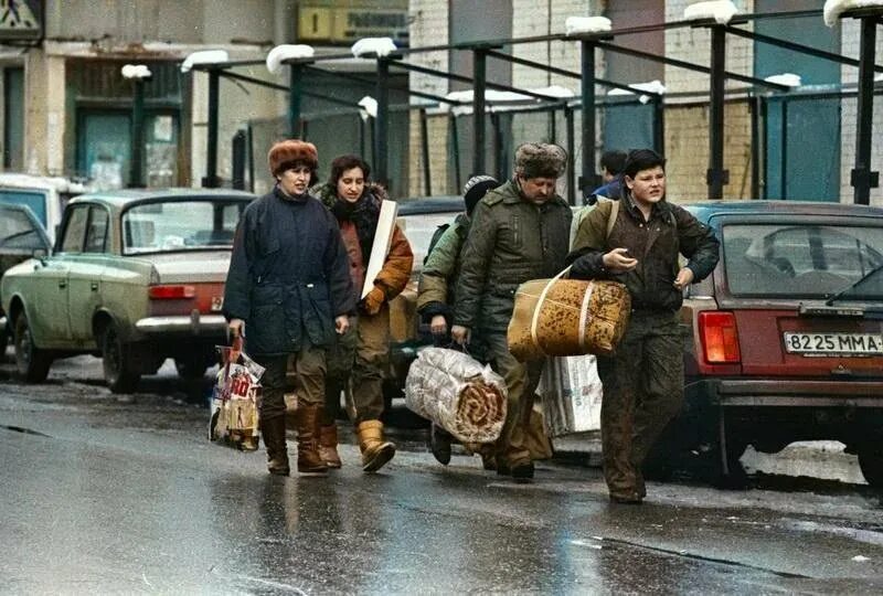 Почему лихие 90 е. Москва лихие 90-е. москва в 90-е. лихие 90ые.