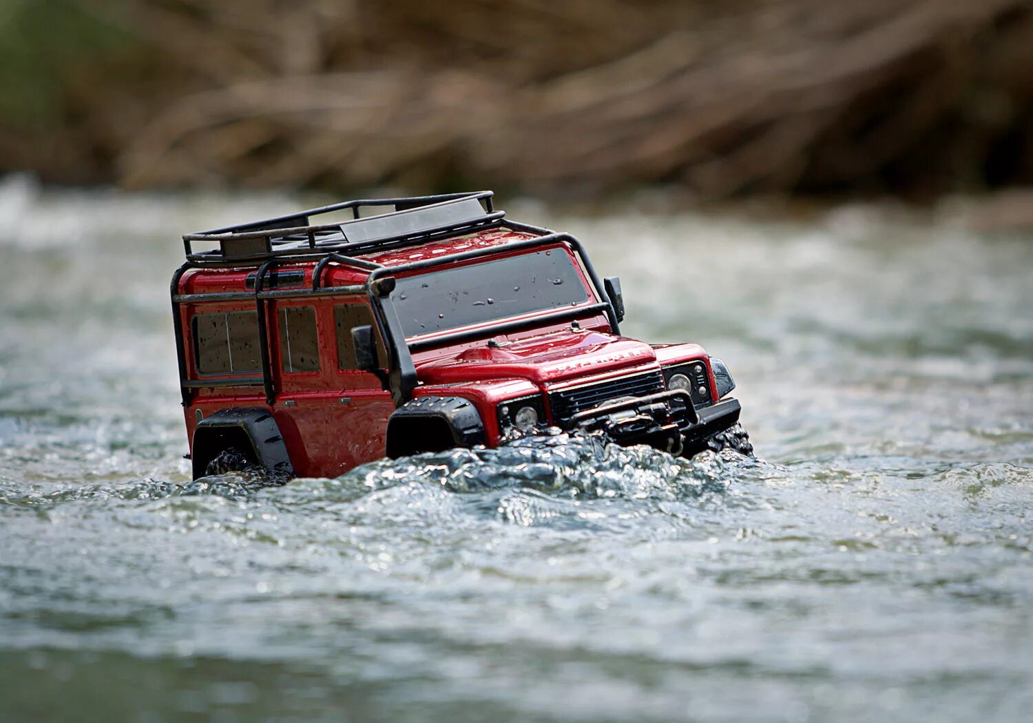 Traxxas TRX-4 Land Rover. Внедорожник Traxxas TRX-4 Land Rover Defender. Внедорожник Traxxas TRX-4 Land Rover Defender 1/10. Ленд Ровер Дефендер на радиоуправлении. Бездорожье на машинках на пульте