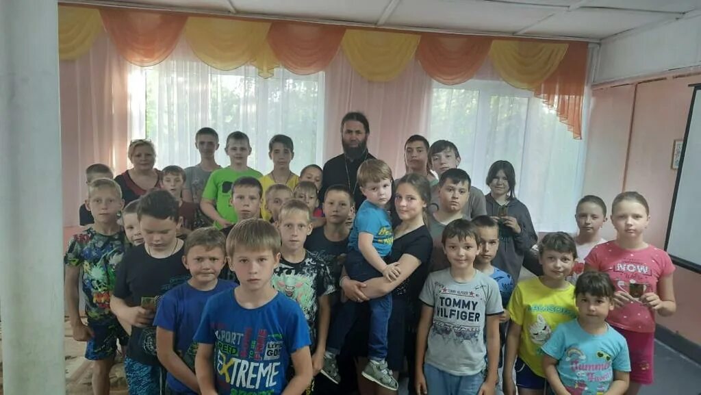 Лагерь цементник в вольске. Хвалынские лагеря. Отдых детей в лагерях. Город вольск лагерь цементник. Город вольск лагерь цементник 1 смена.