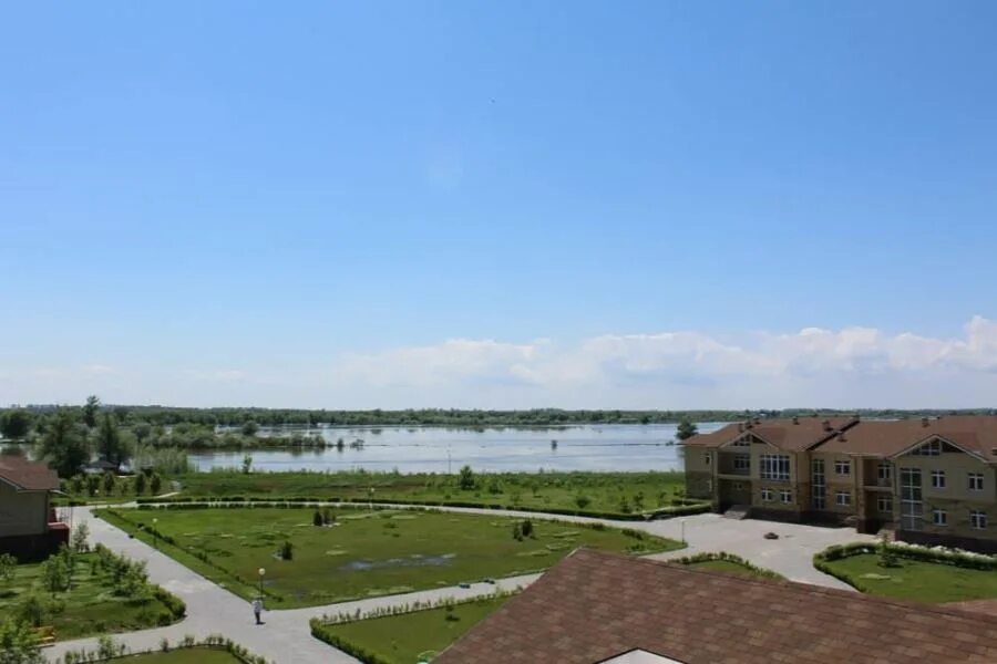 Азимут маково. Азимут отель волга астрахань. Азимут волга астрахань. Азимут маково. Азимут парк отель астрахань.