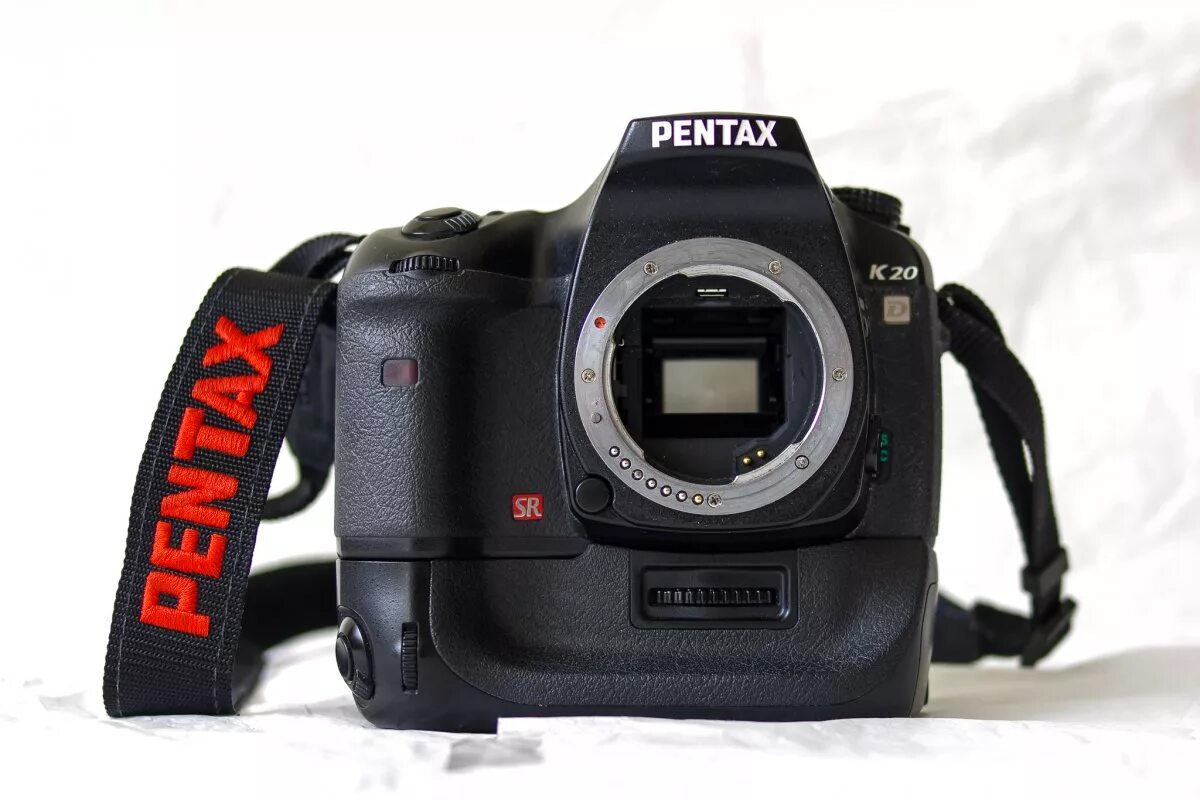 Pentax k 70. Pentax k20d. Pentax d-bg3. Pentax k20d Silver.