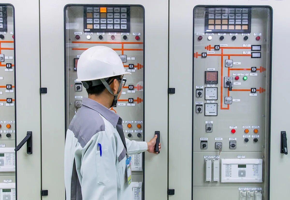 Power system protection. Protection of power systems. protection relay. electrical protection. панель кип на электростанции.
