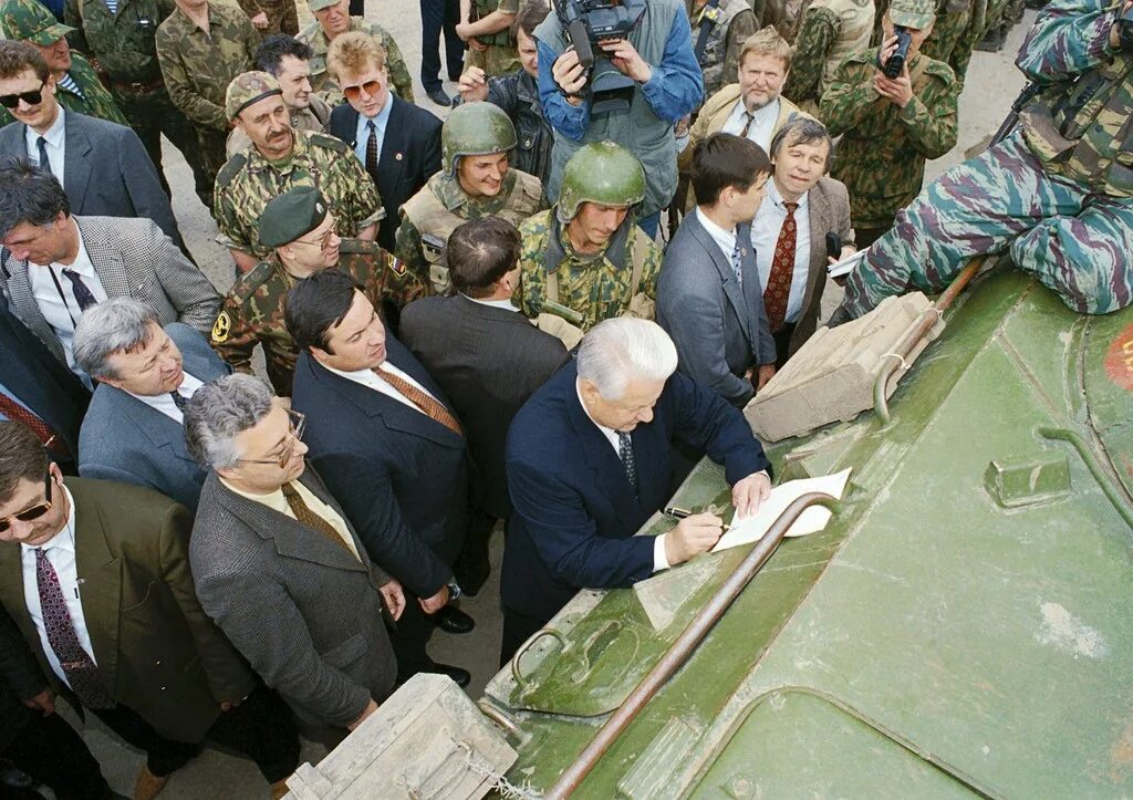 События 3-4 октября 1993. 3 октября 1996. 3 октября 1996. Ульяновск 1995 год. 3 октября 1996.