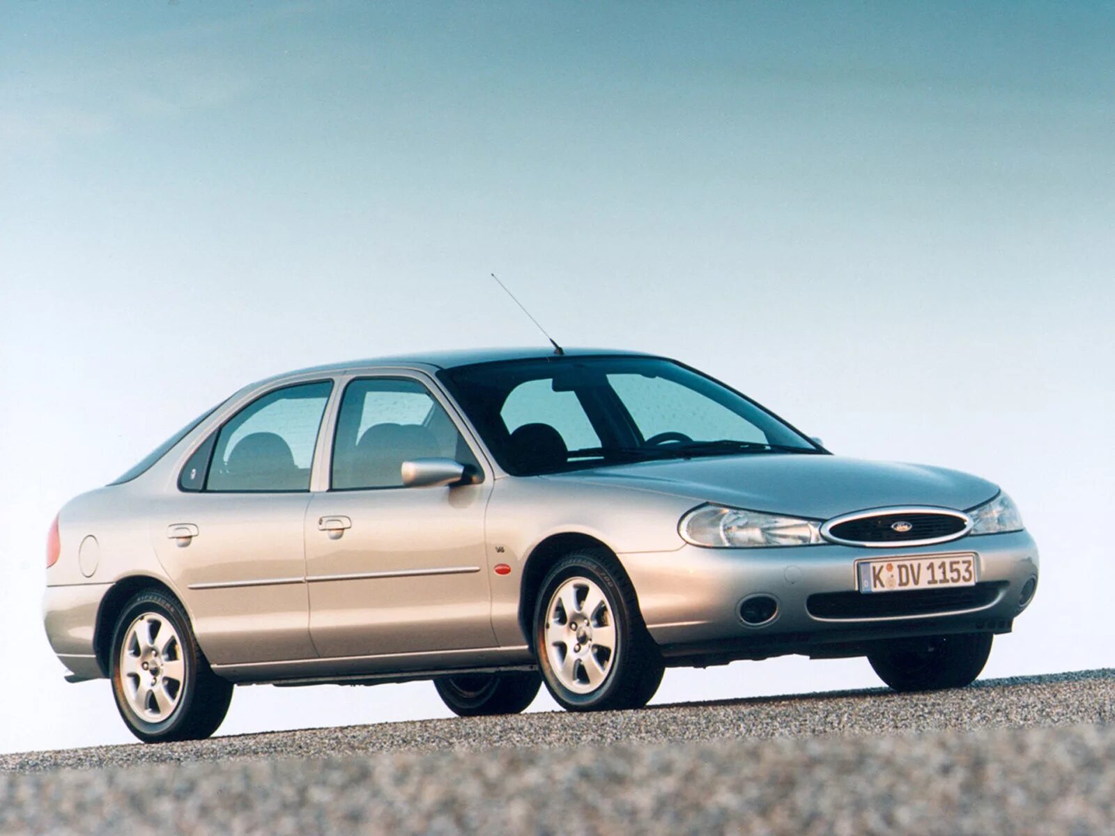 Ford Mondeo 2 1996. Форд Мондео 2. Ford Mondeo 1996-2000. Ford Mondeo II 1996-2000.