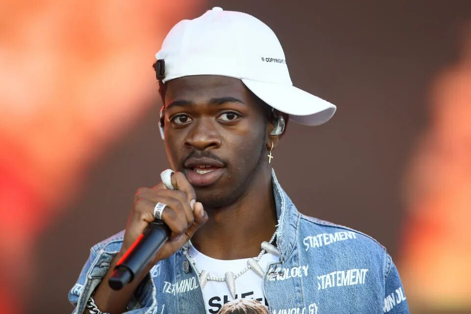 Lil nas x клип. Lil nas x рост. Lii nas x. Li nas x. Nas x.