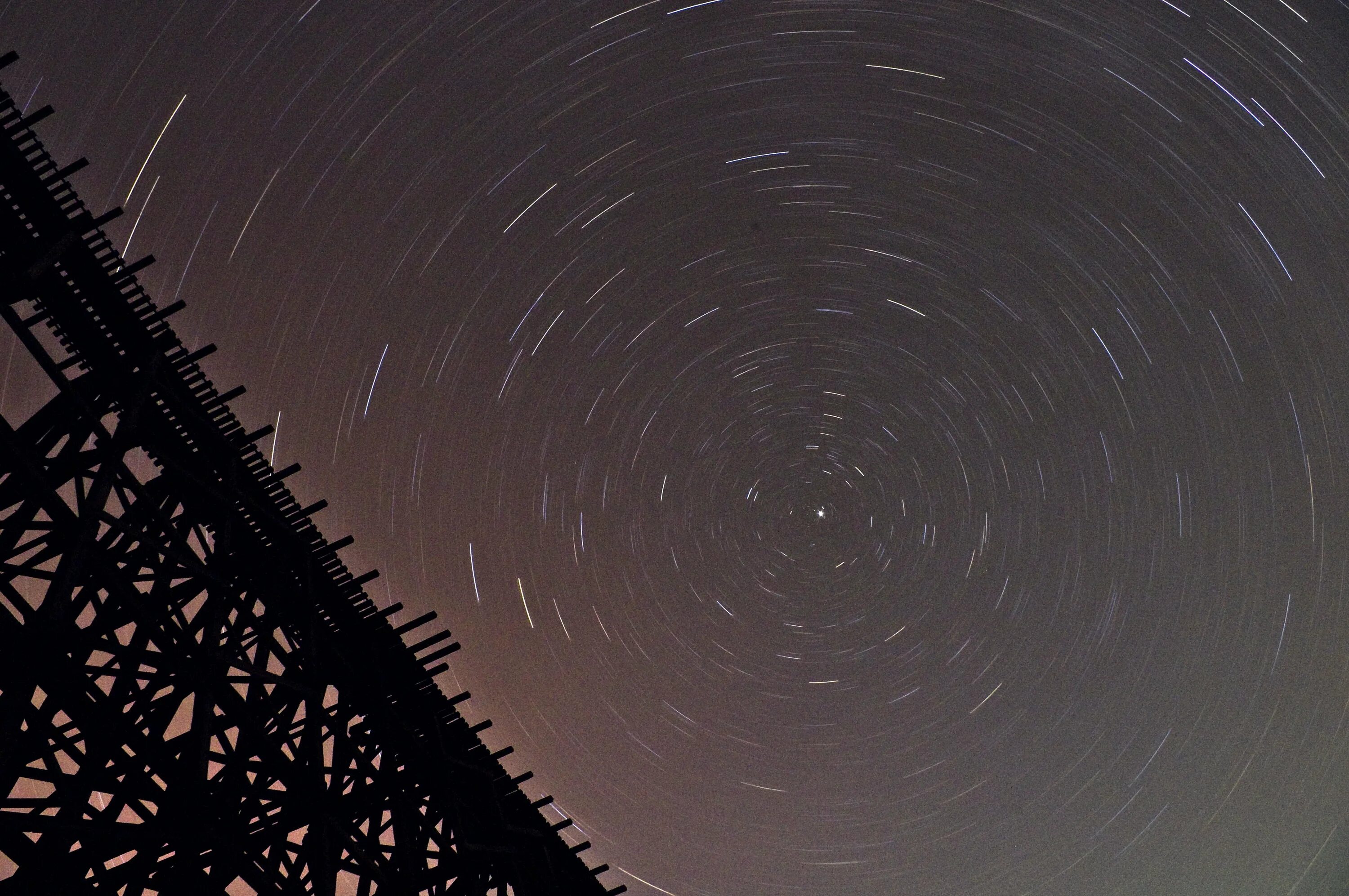Таймлапс звездного неба. Звездный мост. Мост в Звёздное небо. Звезда спираль. Space low