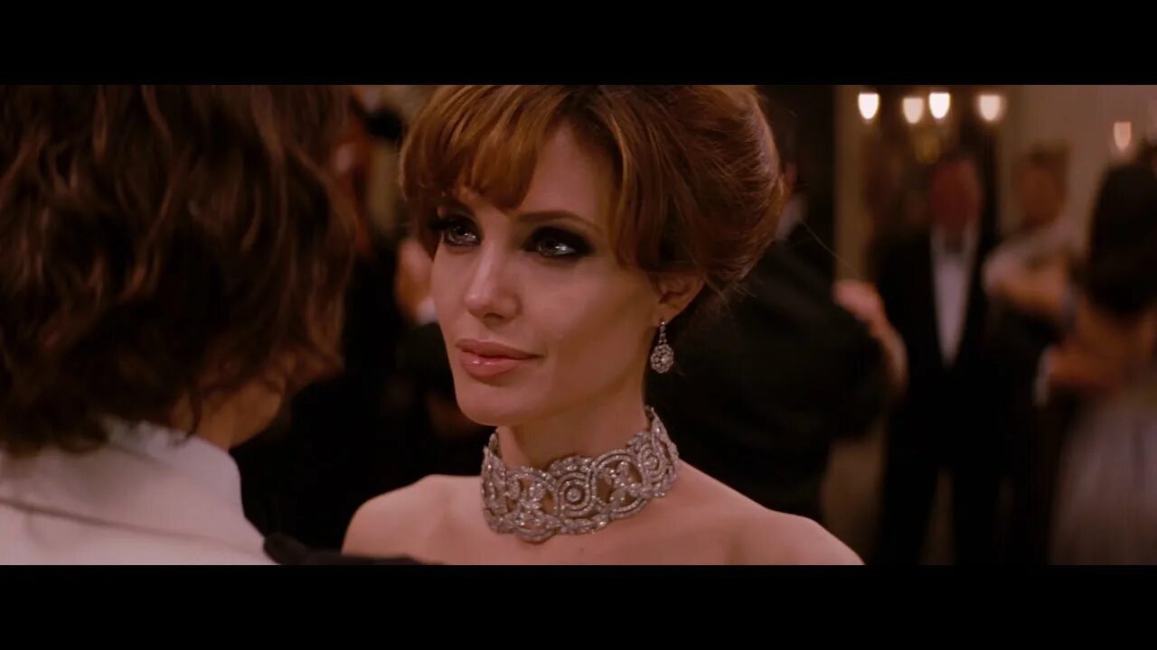 Анджелина джоли 2010 турист. Tourist trap 1979 таня робертс. Песни из кинофильма турист. Песни из кинофильма турист. Джонни депп и анджелина джоли турист.