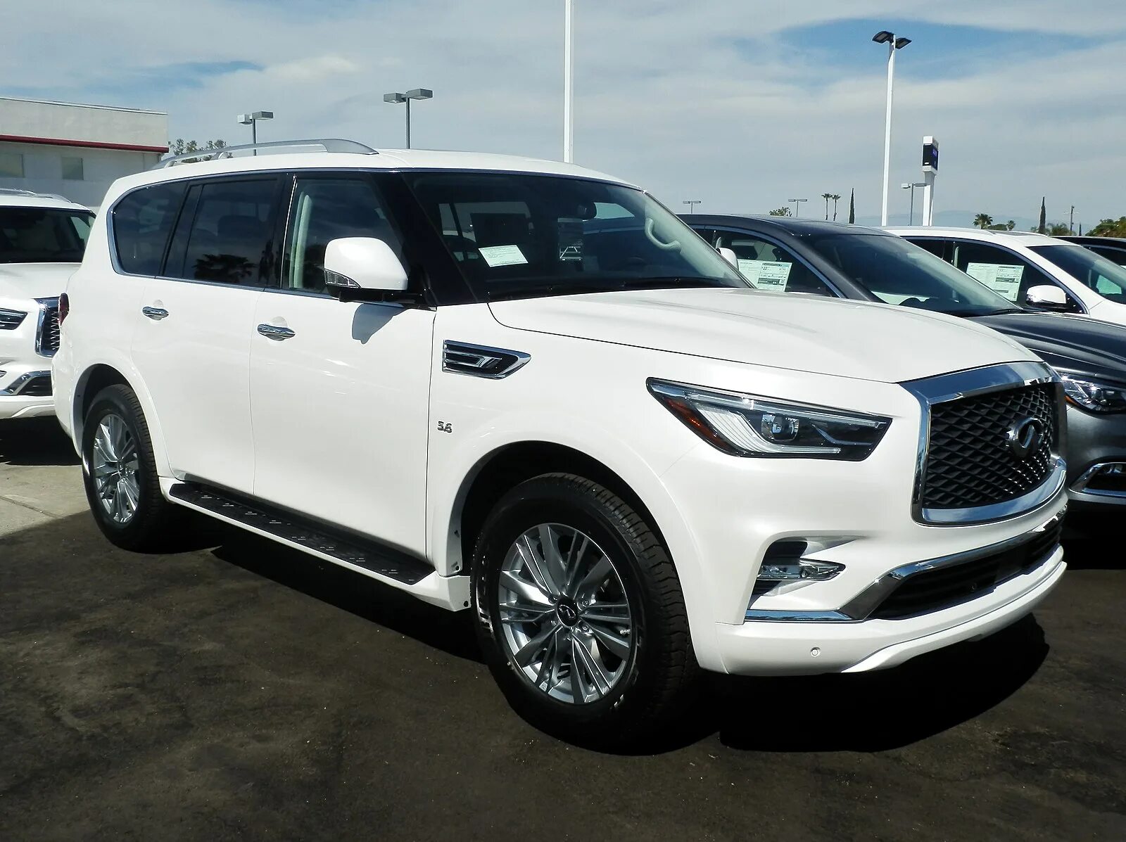 Infiniti qx80 расход. Infiniti qx56 2017. инфинити qx56 2017. инфинити qx80 2017. инфинити qx80 2010.