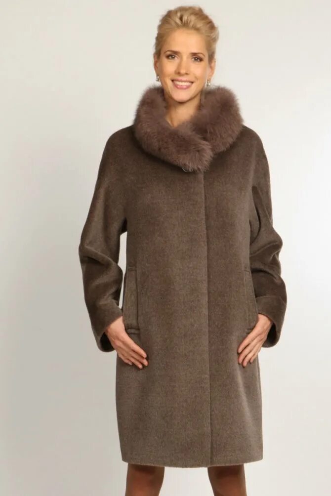 Пальто женское lady s coat manteau. Пальто с меховым воротником leo lazzi. Зимнее шерстяное пальто. Зимние пальто женские шерсть. Зимнее пальто женское с мехом.