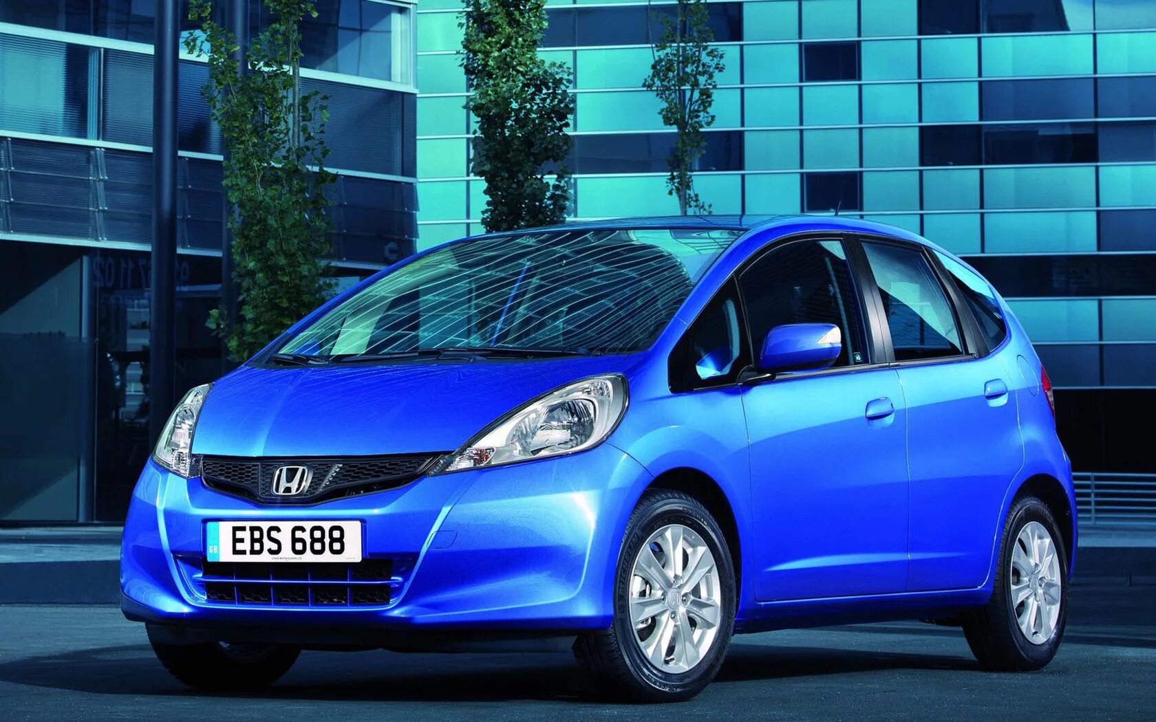 Honda Jazz 2010. Honda Jazz 1. Хонда джаз 2 поколения. Honda Jazz 2011.