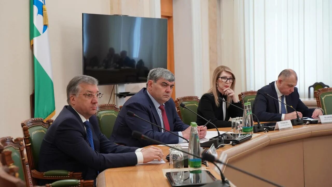 Бербекова м х кбгу. Вице премьер правительства кбр. Нижний чегем на карте. Правовой портал кбр. Правительство кбр.