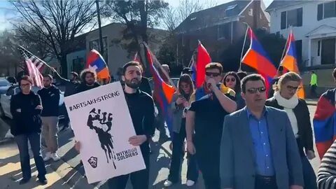 Армянская против королевской