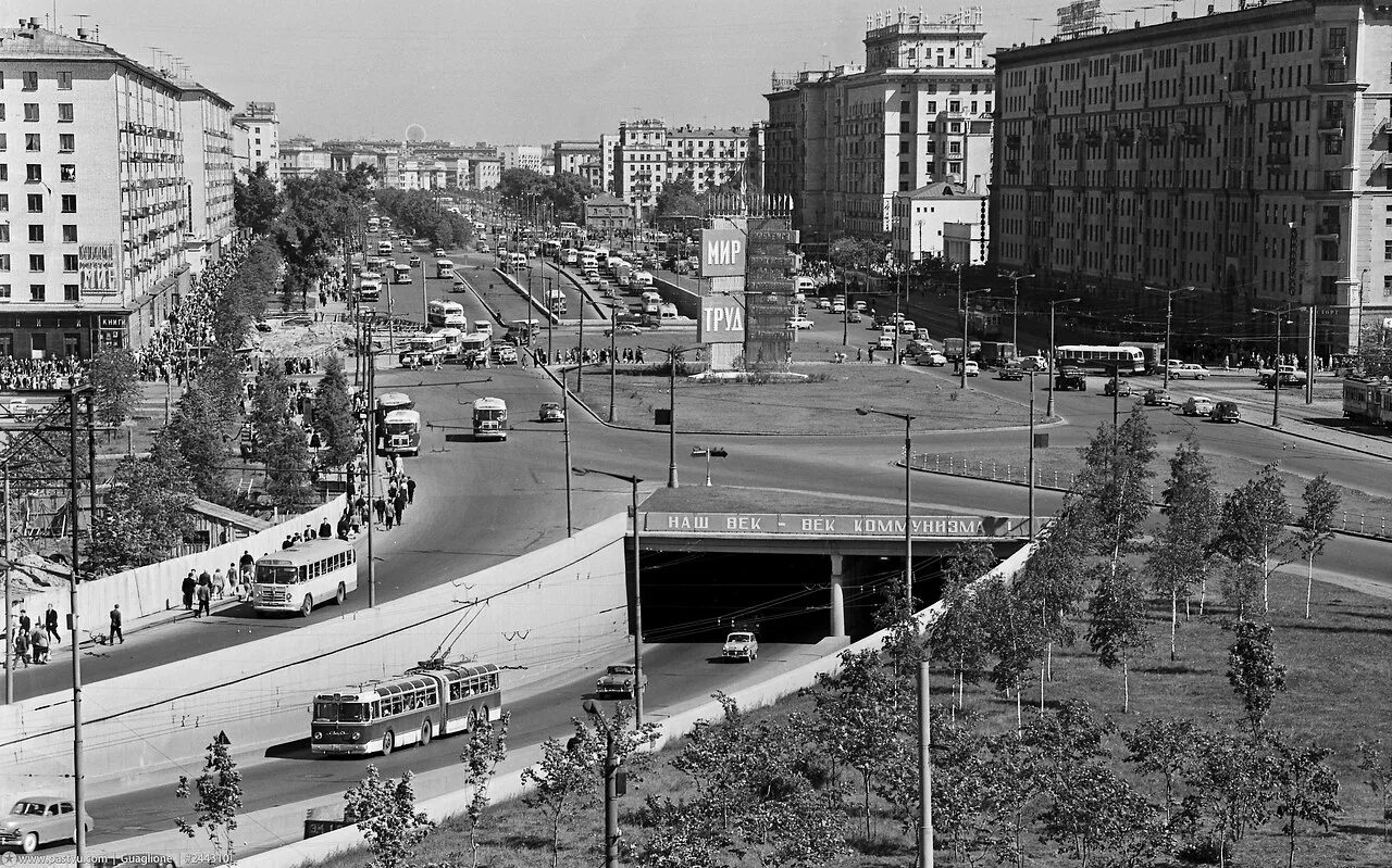 Советский район москвы ссср. Ленинградский проспект 1960е. Метро Сокол 1960. Ленинградский проспект 1977 Москва. Ленинградский проспект Сокол 80е годы.