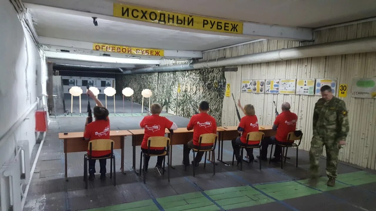 Стрелковый клуб 7. Тир здание. Помещение тира. Стрелково спортивный клуб гридинъ. Гридинъ стрелковый клуб на автозаводской.