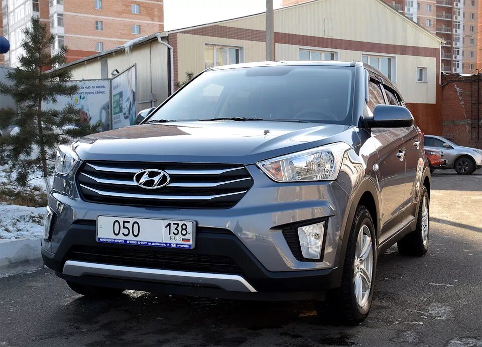 Hyundai Creta решетка бампера. Хендай Крета серебристая гос номер 033 Сыктывкар. Хендай Крета бампер с молдингом. Спортивный бампер на Крету первое поколение. Авито купить крету с пробегом