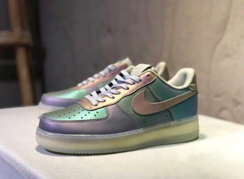 Nike Air Force Chameleon. Nike Air Force 1 хамелеон. Nike Air Force 1 Low хамелеон. Nike Air Force 1 женский хамелеон. Кроссовки хамелеон