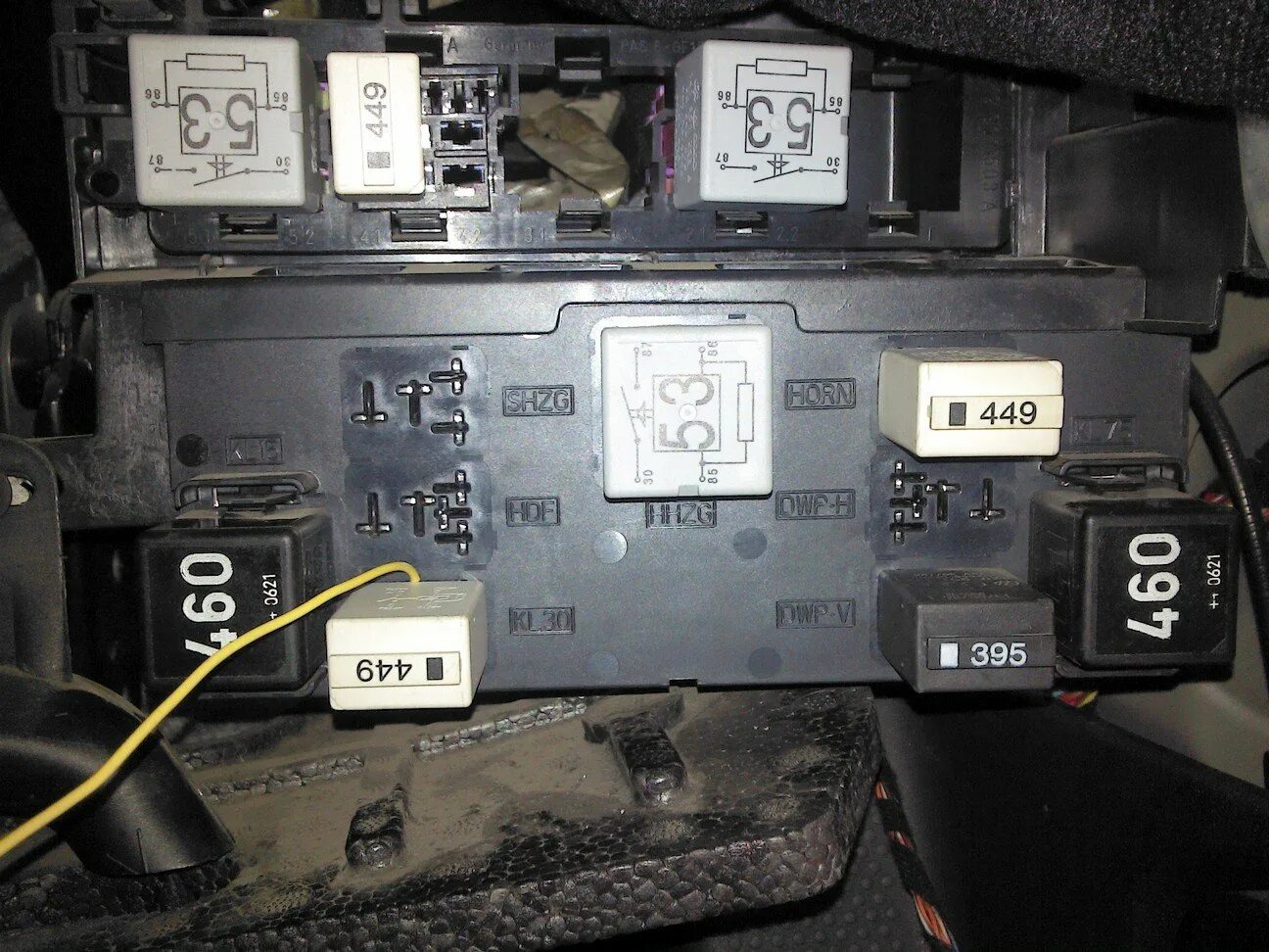 Поиск предателя, или Circuit Opening Relay - 85910-35910 - Toyota 4Runner (II), 