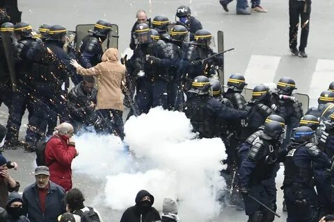 Франция отправила