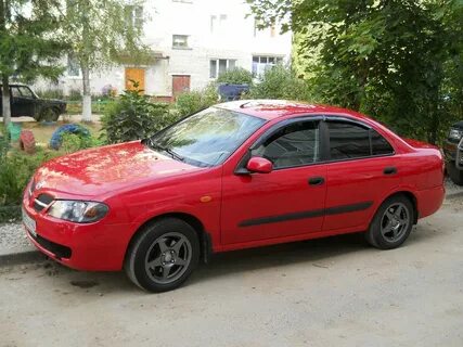 Nissan almera красный