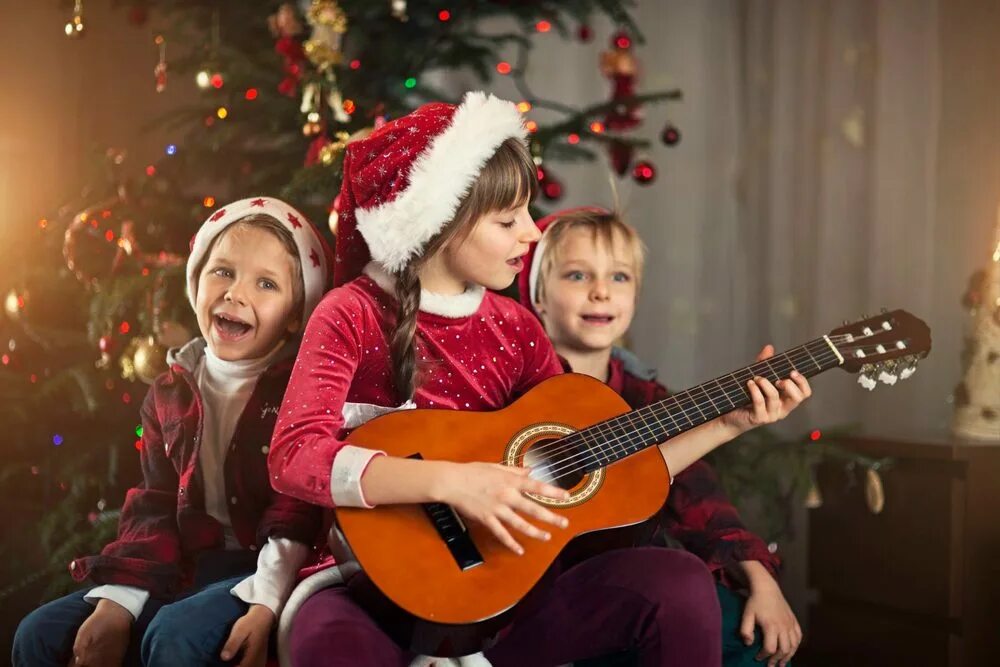 Музыкальный новый год 2024. Новый год дети. Детям о Рождестве. Новый год праздник для детей. Музыкальный новый год.