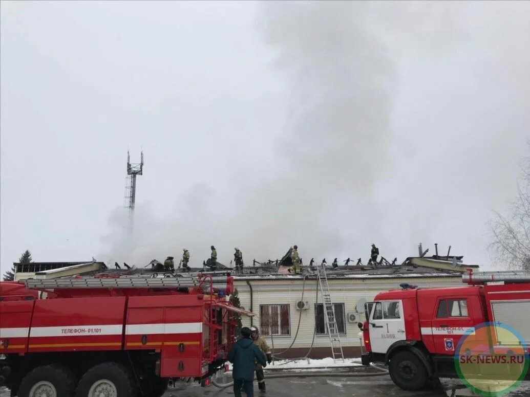 Что происходит в нальчике сейчас. Пожар в Нальчике. Пожарные Нальчик. МЧС Нальчик пожарная. Пожар в Нальчике сейчас.