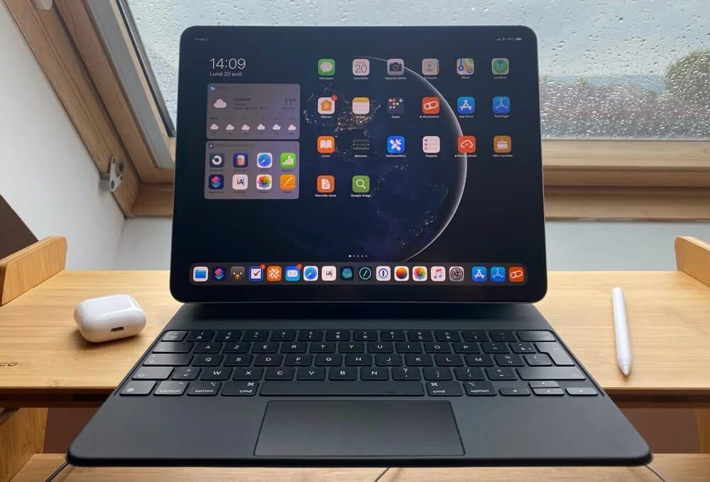 Magic keyboard 10 ipad