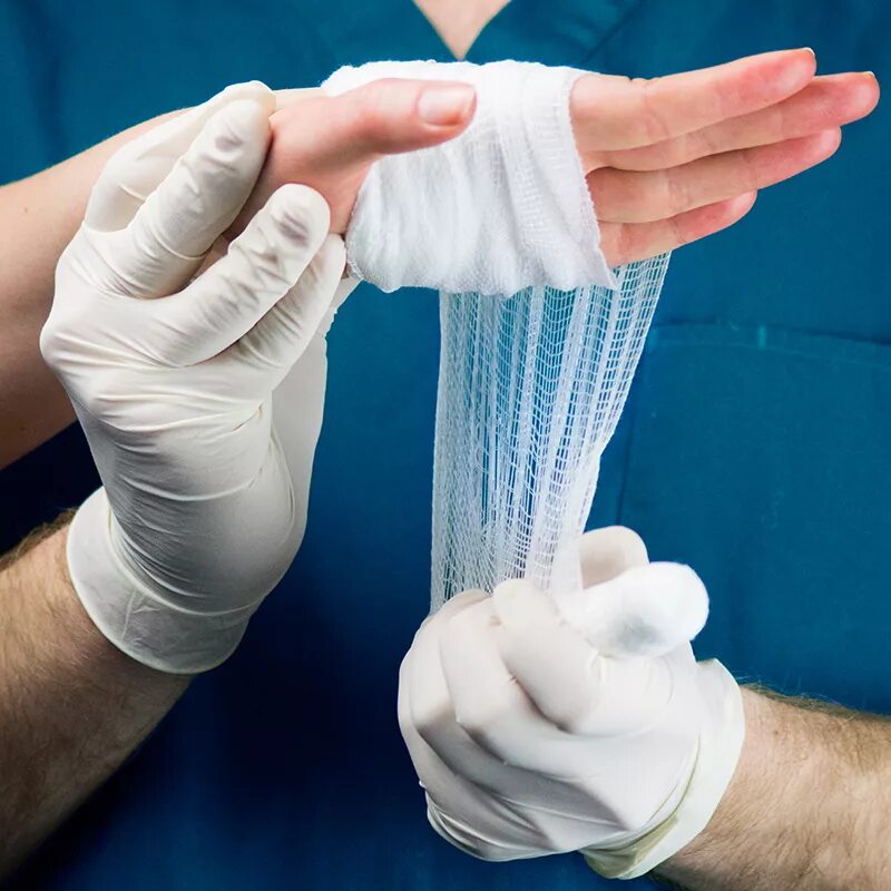 Что можно использовать вместо перчатки. Перчатки медикал disposable. disposable vinyl gloves перчатки. перчатки латекс неопудренные beroglove 100 шт. перчатки хирургические стерильные.