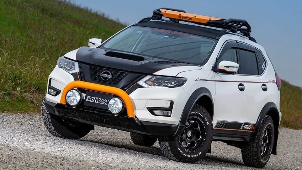 Тюнинг х трейл т32 фото Купить Рейлинги на крышу (комплект) Nissan X-Trail 32 Черные Качество во Владиво
