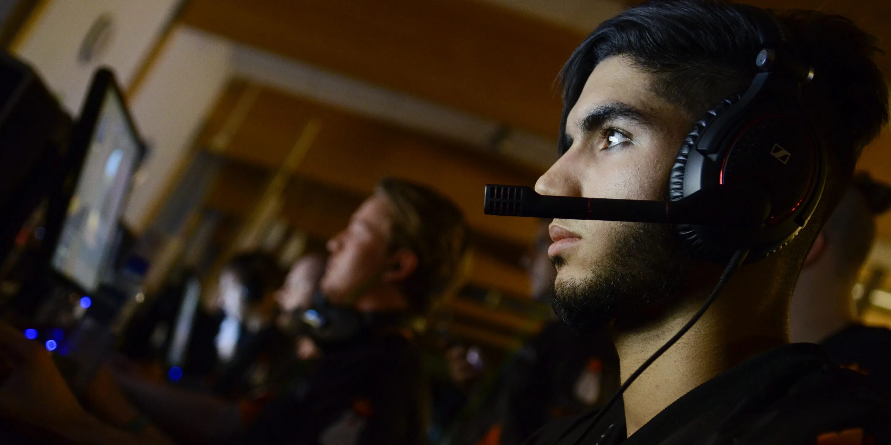 Scream cs go. Скрим. adil scream. adil scream benrlitom. adil scream 2025.