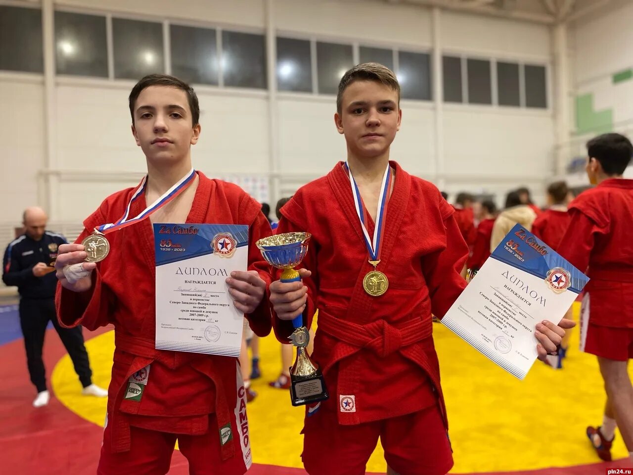 Олимп псков самбо. Самбо спорт. Мастер псков самбо. Бригантина псков самбо. Алексей иваняшин пермь.