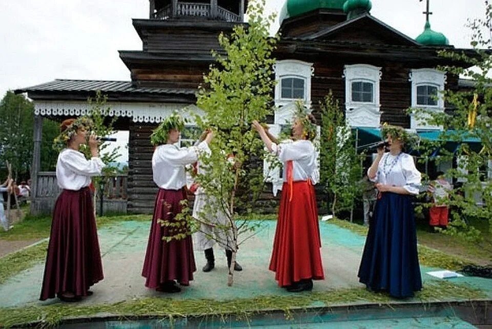 Иркутск, Тальцы праздник Троицы. Троица в Тальцах Иркутская область. Традиции праздника Святой Троицы. Святая Троица традиции. Троица 23 июня