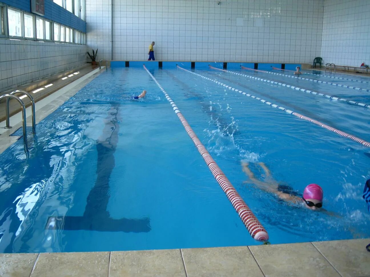 Бассейн макеевка. Поток бассейн. Олимпийский бассейн батуми. Бассейн дввс казань. Бассейн поток.