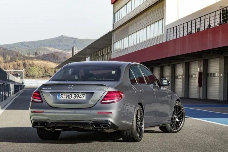 Mercedes e63s amg. Mercedes e63 amg w213. Mercedes e63s amg. Mercedes e63 amg w213. Mercedes e63s 213.
