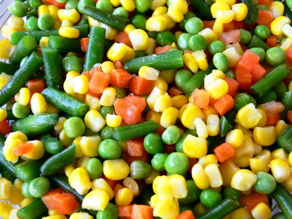 Кукуруза прикормочная смесь карпомания, 1кг. Смесь овощей замороженных с кукурузой. Смесь кукуруза. Миненко зерновая смесь "кукуруза+конопля" 430мл. Вакуумная кукуруза для рыбалки.