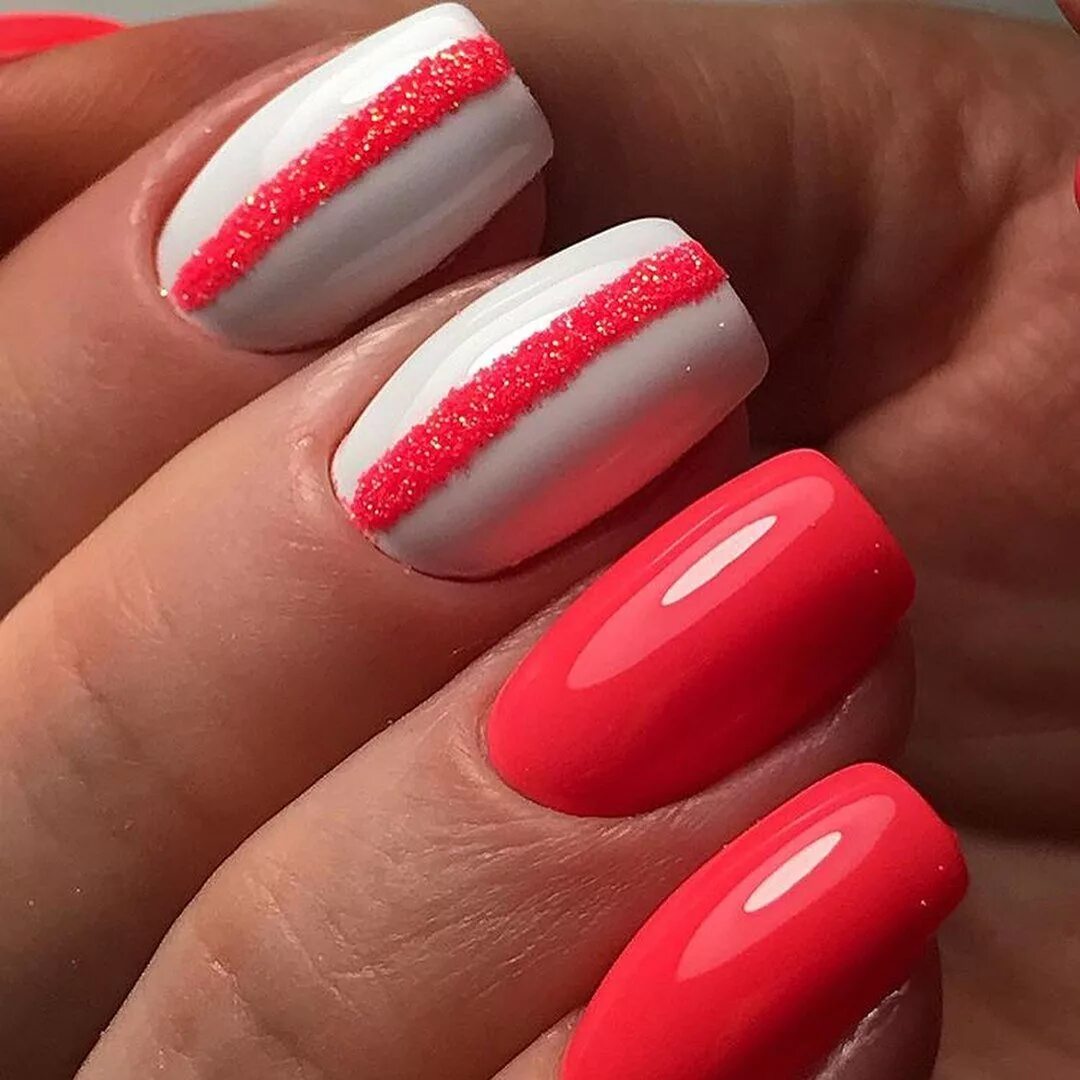 цвет ногтей ярко красный. цвет ногтей ярко красный. маникюр с красным цветом. шеллак красный. красный лак.