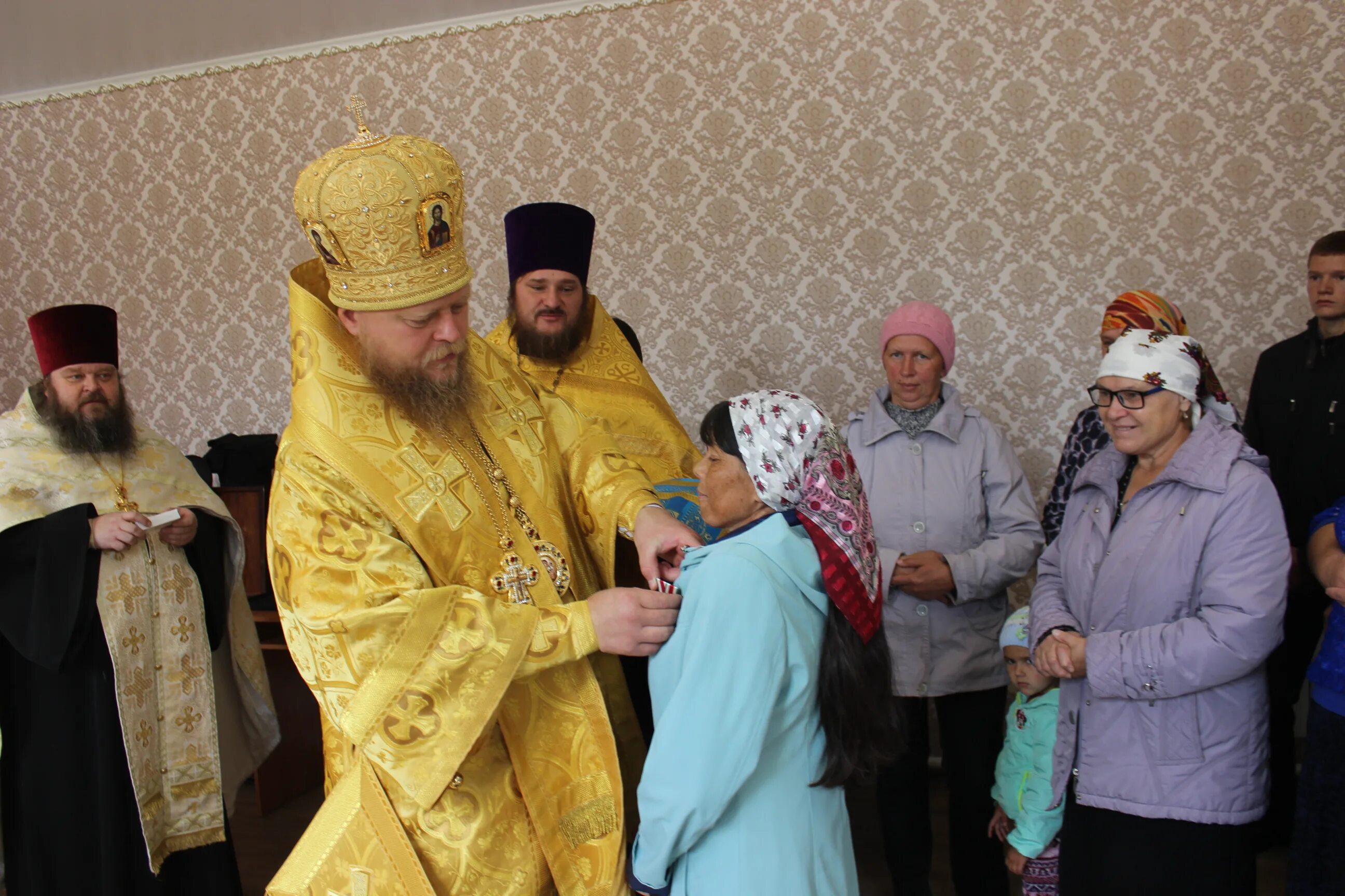 Староалейское школа. Церковь в Староалейском. Село Староалейское. Третьяковского района Староалейское Покровский храм. Погода с староалейское алтайский край