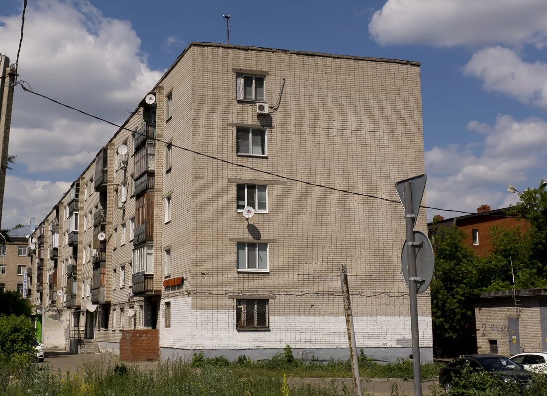 Г казань ул мажит гафури. Казань, улица мазита гафури, 7. Гафури. Мазита гафури казань. Казань, улица мазита гафури, 7.