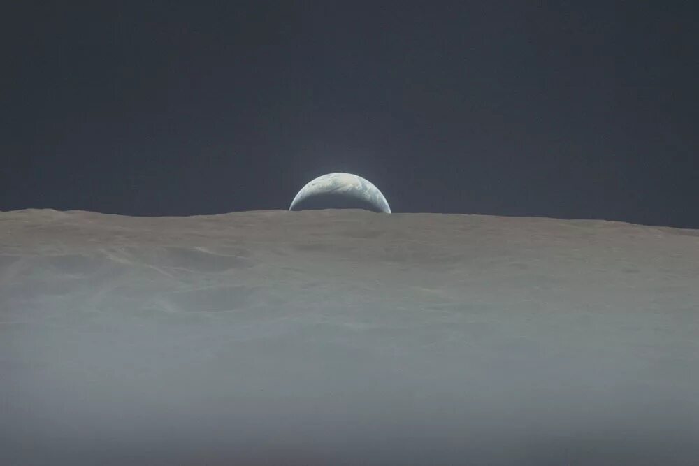 Какие животные облетели луну. Восход земли Уильям Андерс. Восход земли Уильям Андерс 1968. "Восход земли", Вильям Андерс, NASA, 1968. Восход земли на Луне Аполлон.