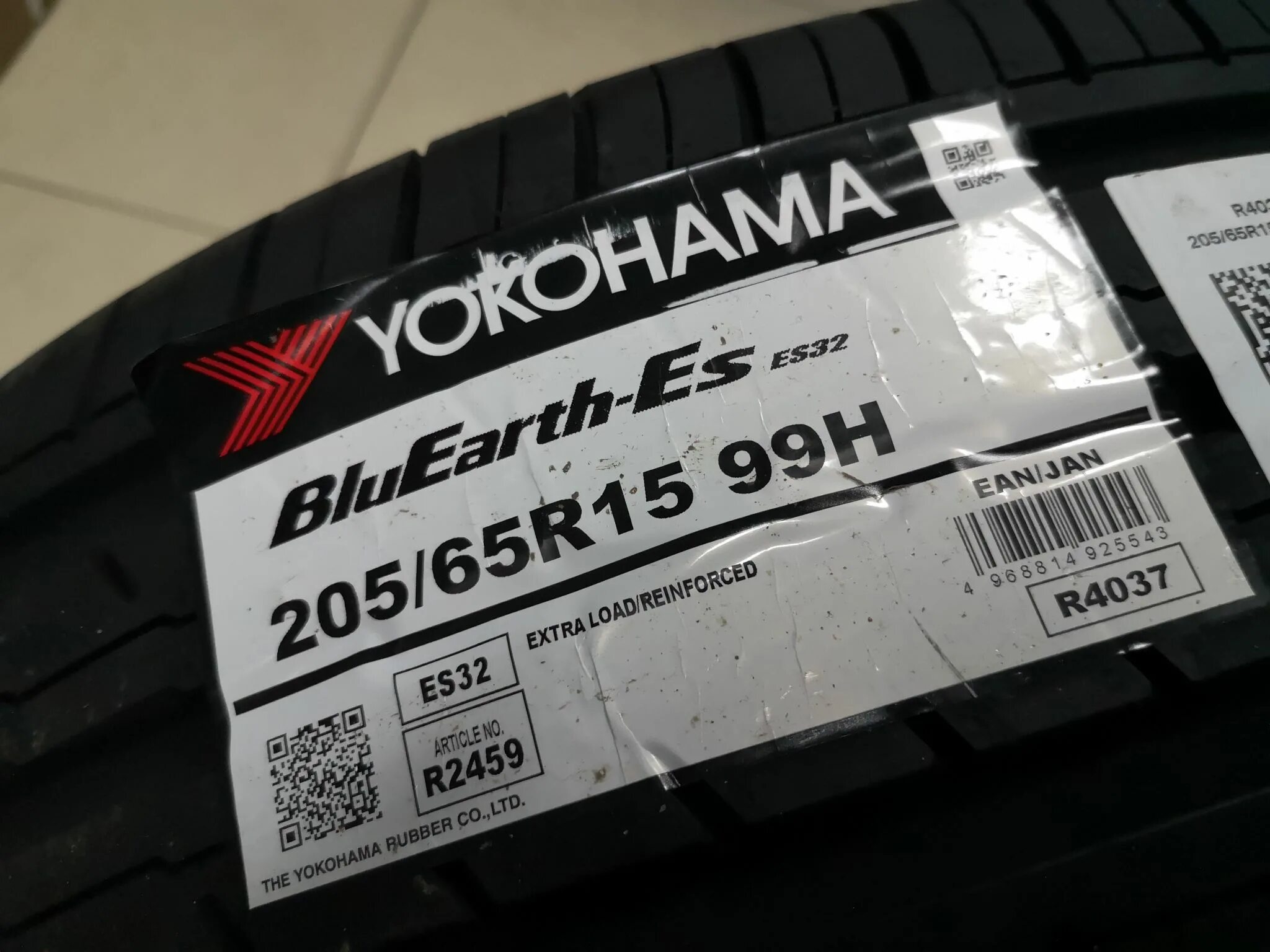 Шины Yokohama BLUEARTH-es es32. 205/65 R15 Yokohama es32 99h. R-15 205/65 Yokohama BLUEARTH es32 99h. Летние шины Yokohama BLUEARTH es32. Yokohama es32 205 55 r16 купить