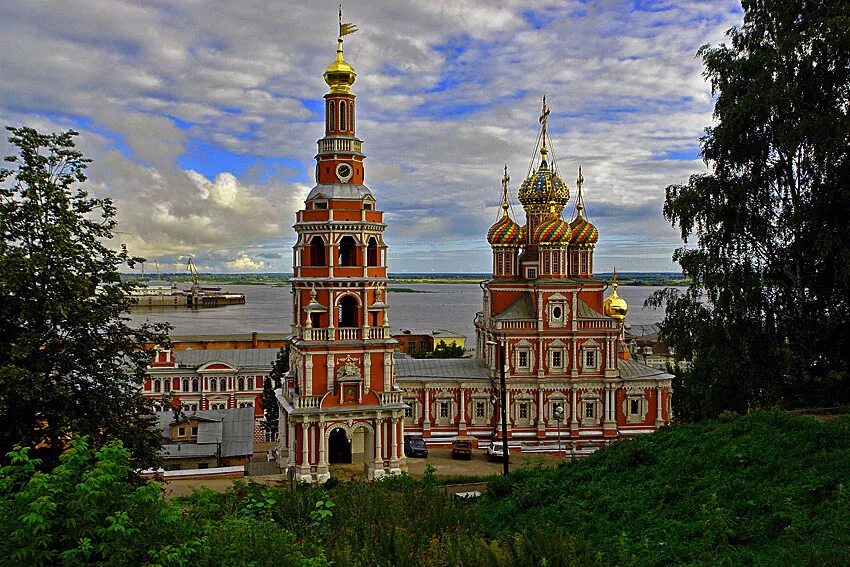 Храмы н новгорода. Храм собора пресвятой богородицы рождественская церковь в 18 веке. нижний новгород достопримечател. нижний новгород церкви и храмы. нижний новгород достопримечательности церковь.