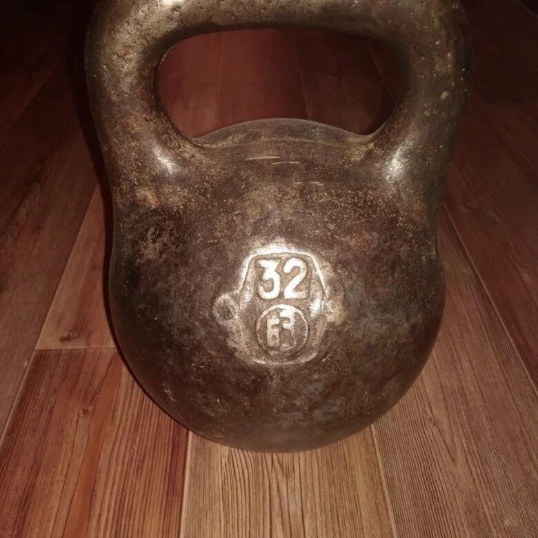 Гиря 32. Соревновательная гиря 32 кг советская. Гиря 32. Гиря заз 32кг. Гиря 32 кг.