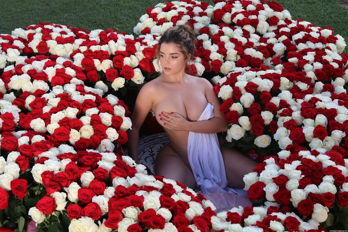 Rose only. Only you roses. Деми роуз 2021. Rose only. Rose only.