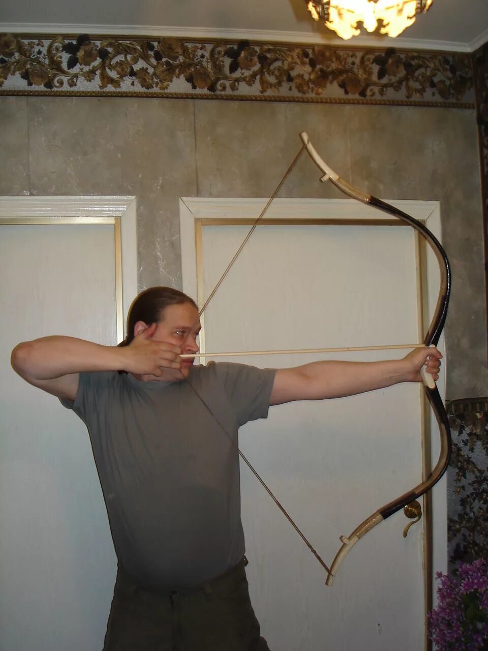 Лучники на руси. Славянский лучник. Женщина лучник. Девушка с луком и стрелами. Славянский боевой лук.