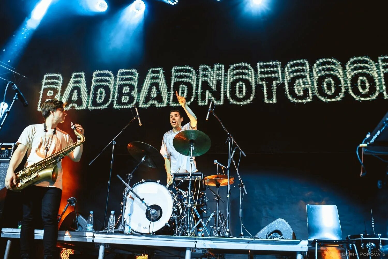 Трио д. Группа BADBADNOTGOOD. BADBADNOTGOOD фото. Accept Екатеринбург Телеклуб 26.02.18 фото. BADBADNOTGOOD playing.