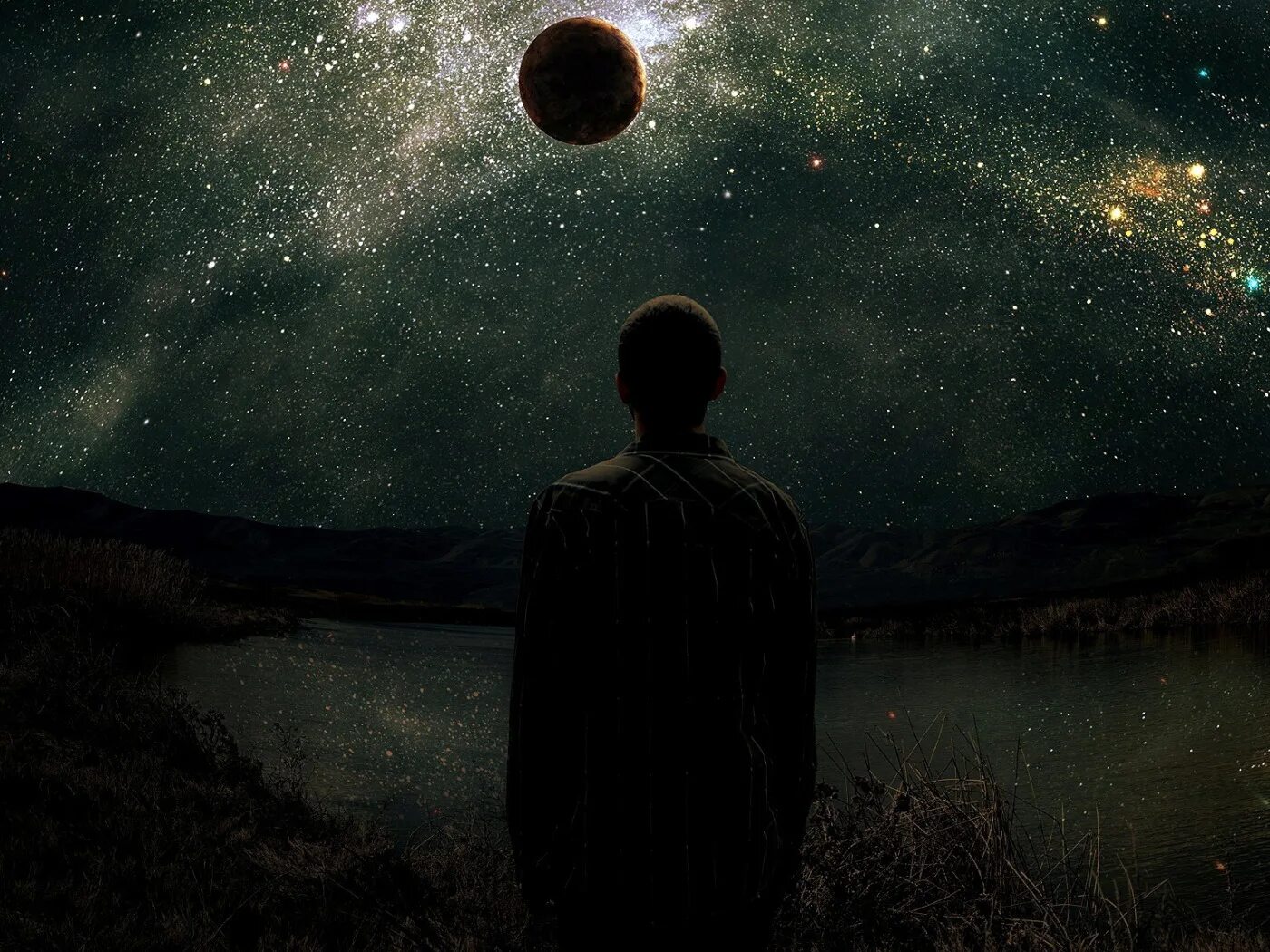 Человек в космосе. Человек в ночи. Человек под звездным небом. Одиночество в ночи.