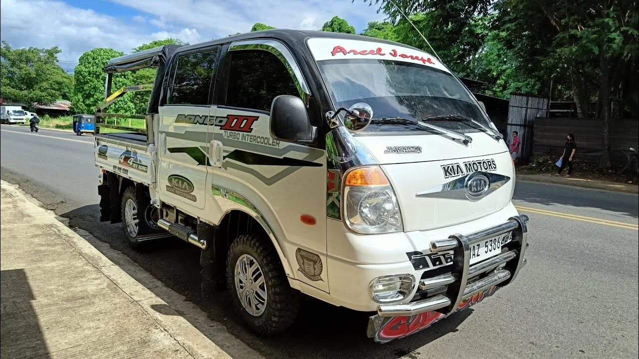 KIA BONGO III MADE IN DANAO CITY BY TRIPLE A AND M - YouTube