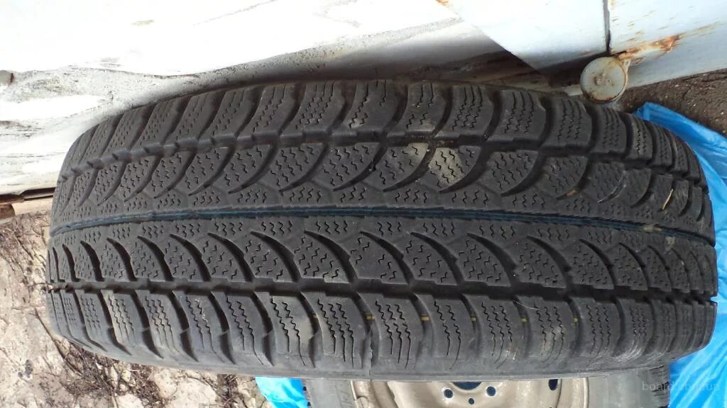 Кама 175/70 r13 зима грыжа порез рваные. Резина 170\70\16 фото. Продам резину зима p18 бу ДНР. Бу резина на 13 поселок Яблоновский. Купить б у резину 18