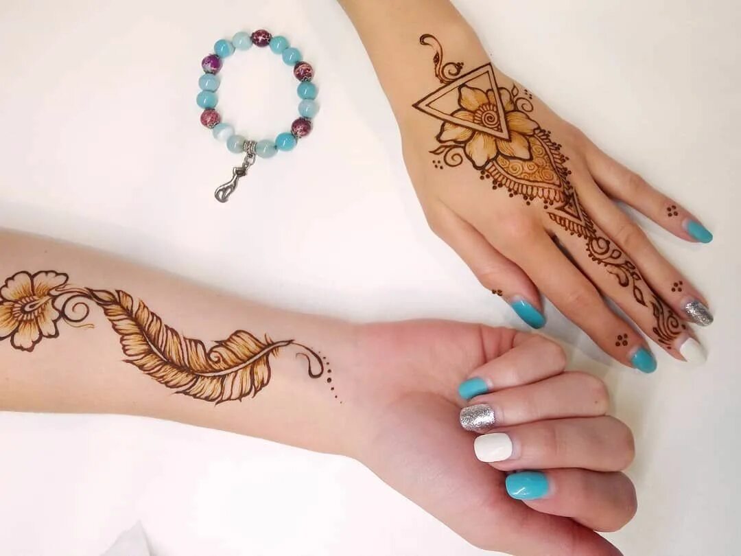 Рисунок мехенди на голове. Тату хной спб. Хна для мехенди. Тату хной. Временное тату хной.